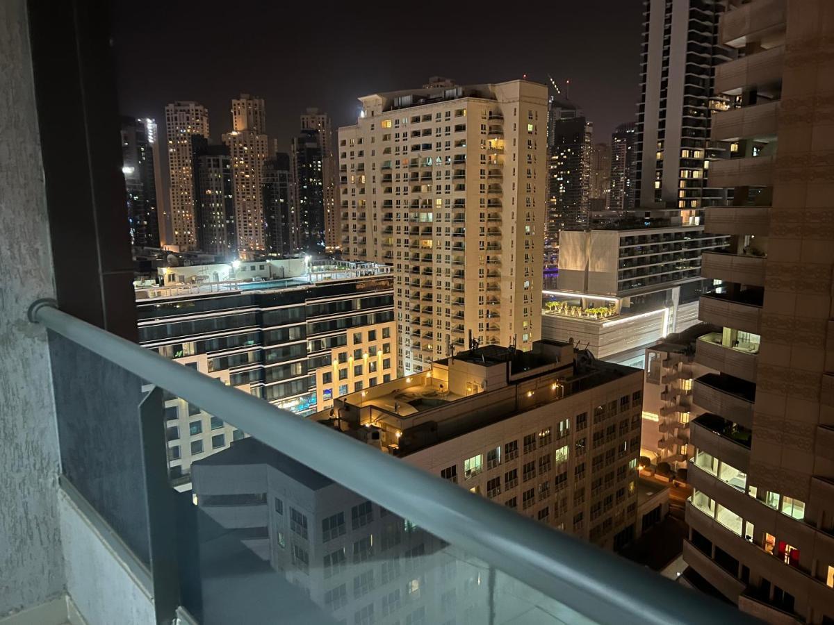 The S Apartment Dubai Exterior photo